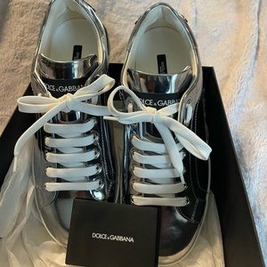 Brand New Dolce & Gabbana Metallic Silver Mirror Men’s Sneakers.